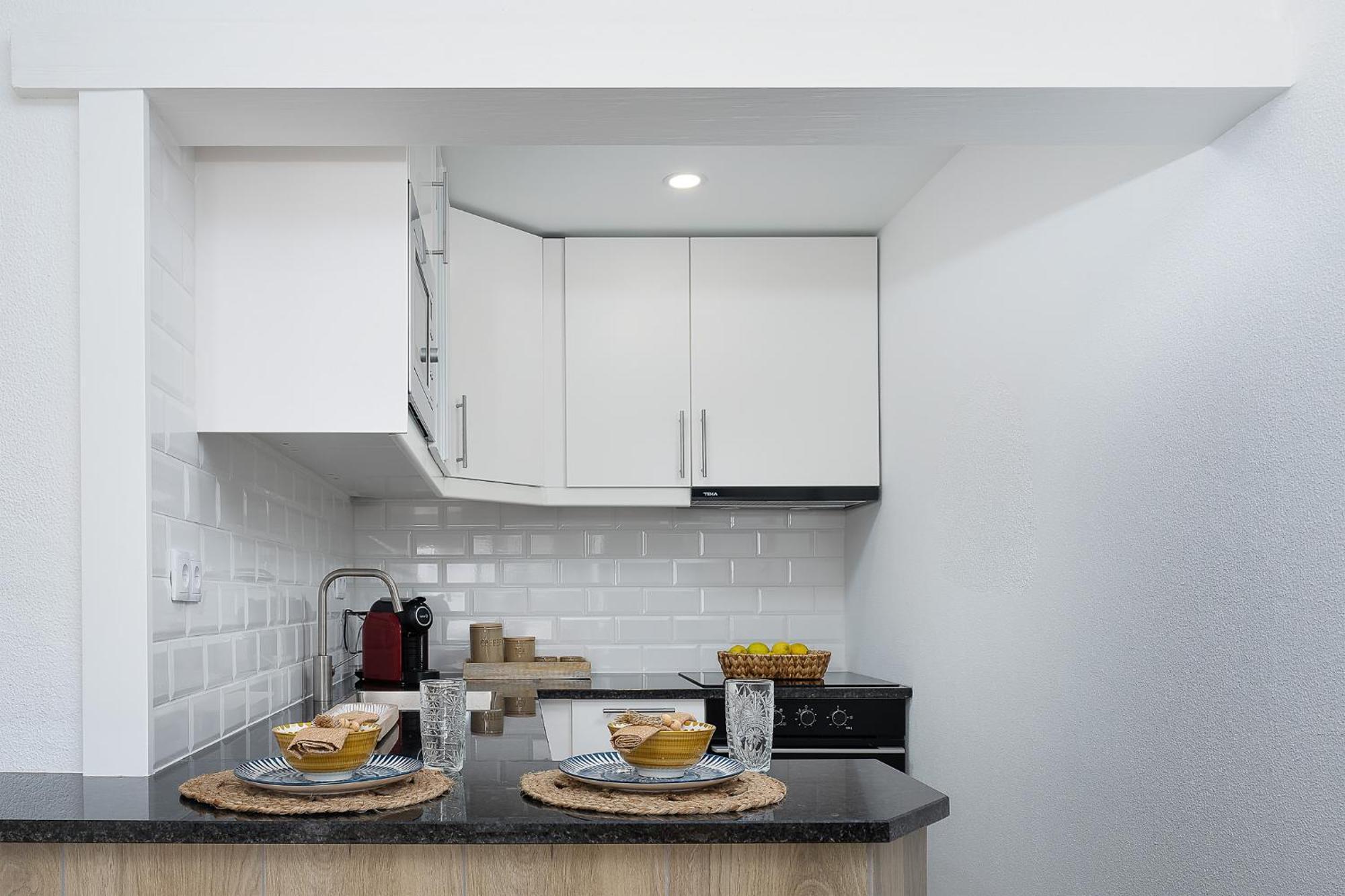 Amazing Sea View W/ 2 Bdr Ideal 4 Families W/ Wifi