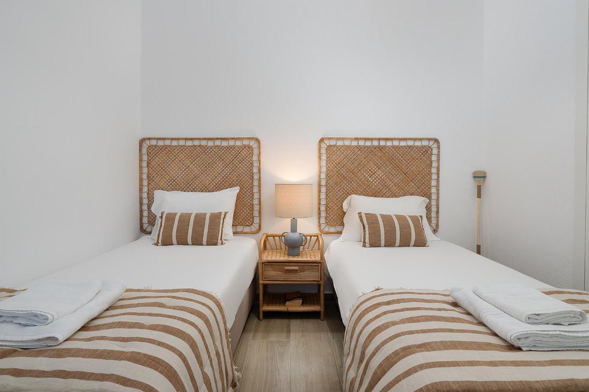 Amazing Sea View W/ 2 Bdr Ideal 4 Families W/ Wifi * Lagos