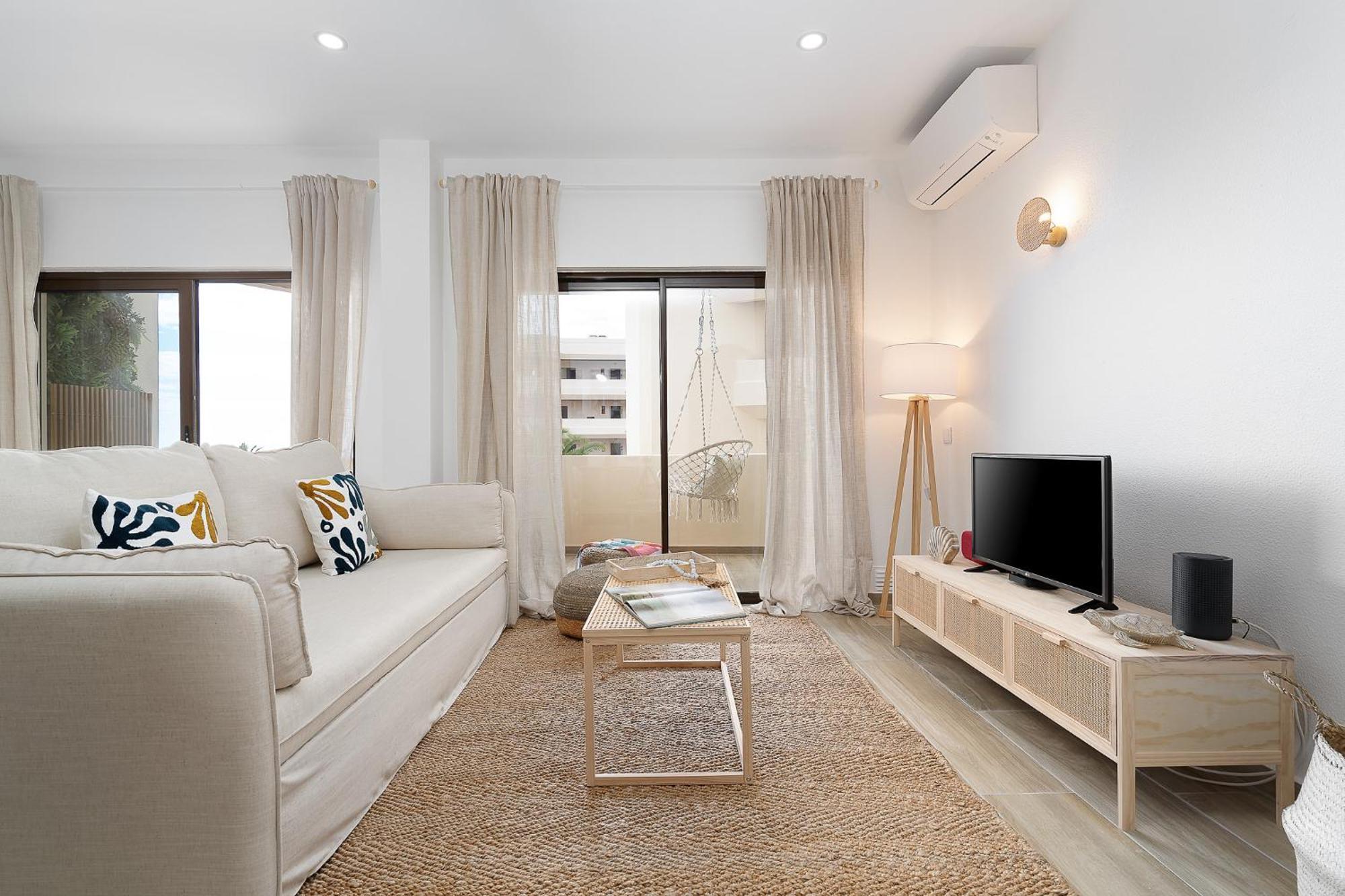 Apartment Amazing Sea View W/ 2 Bdr Ideal 4 Families W/ Wifi