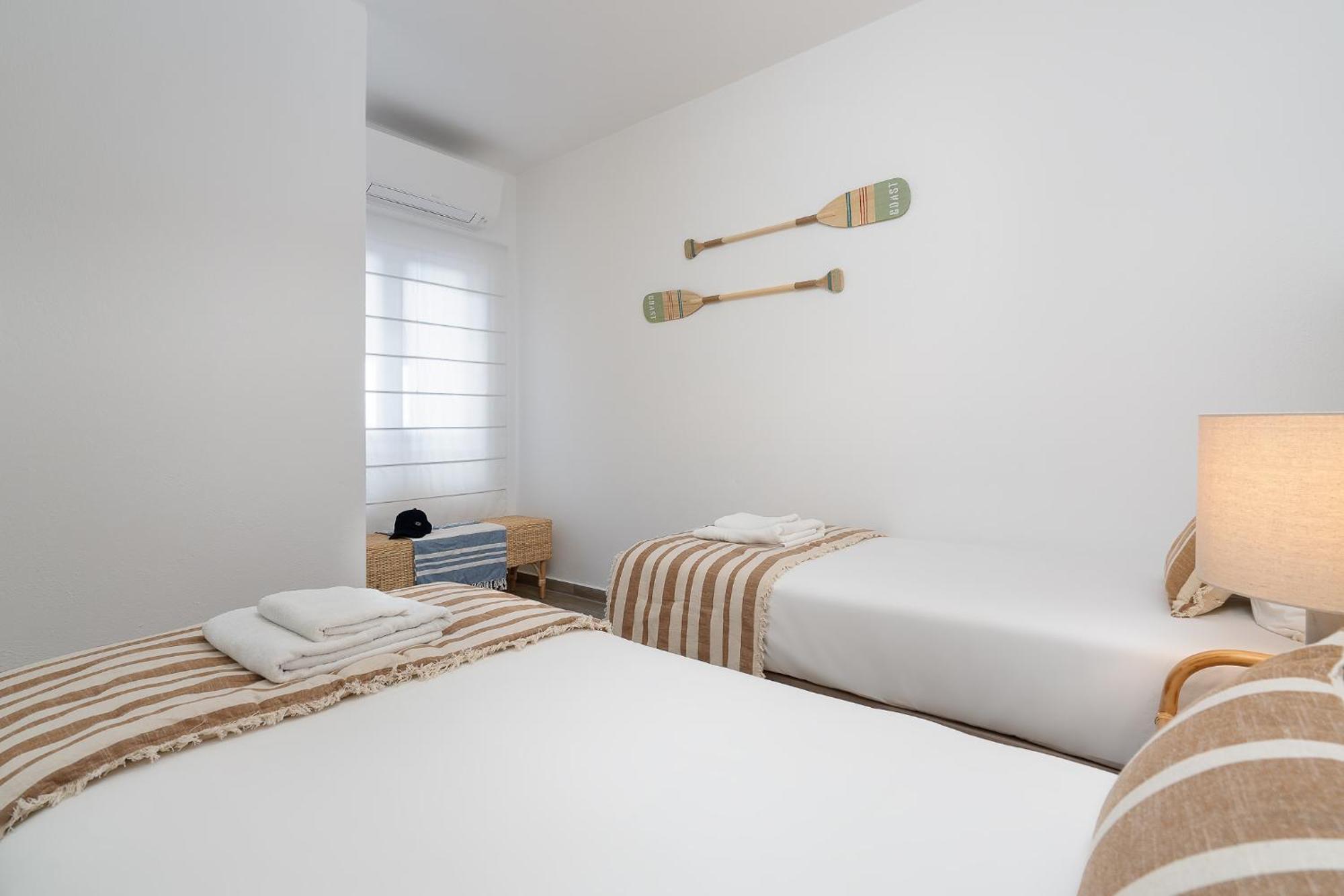 Apartment Amazing Sea View W/ 2 Bdr Ideal 4 Families W/ Wifi *